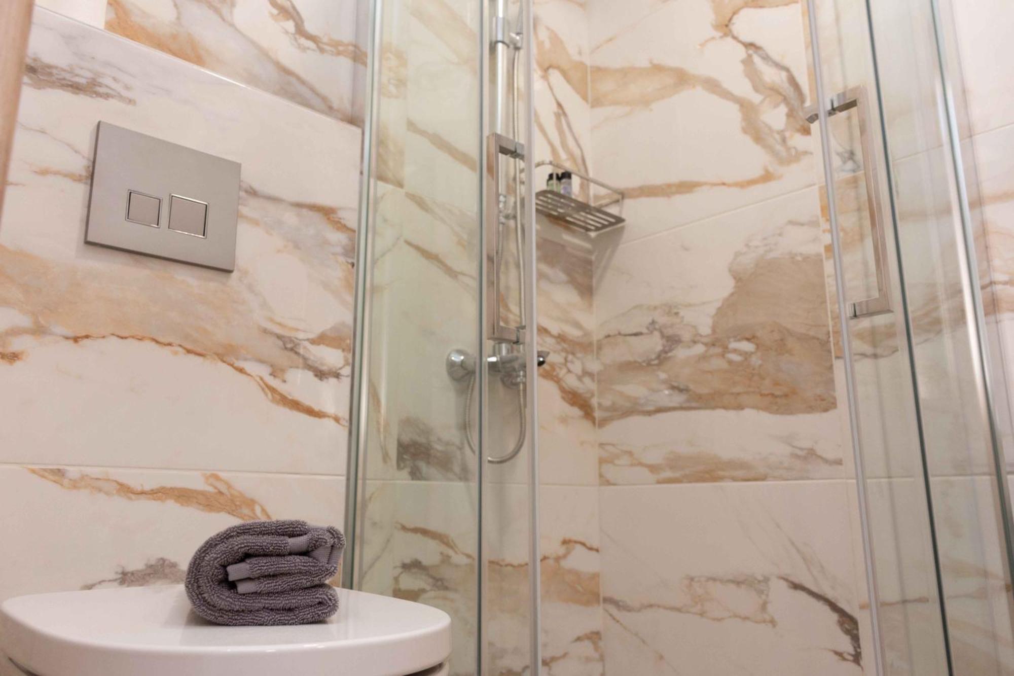 Skg Comfort Apartments Солун Екстериор снимка